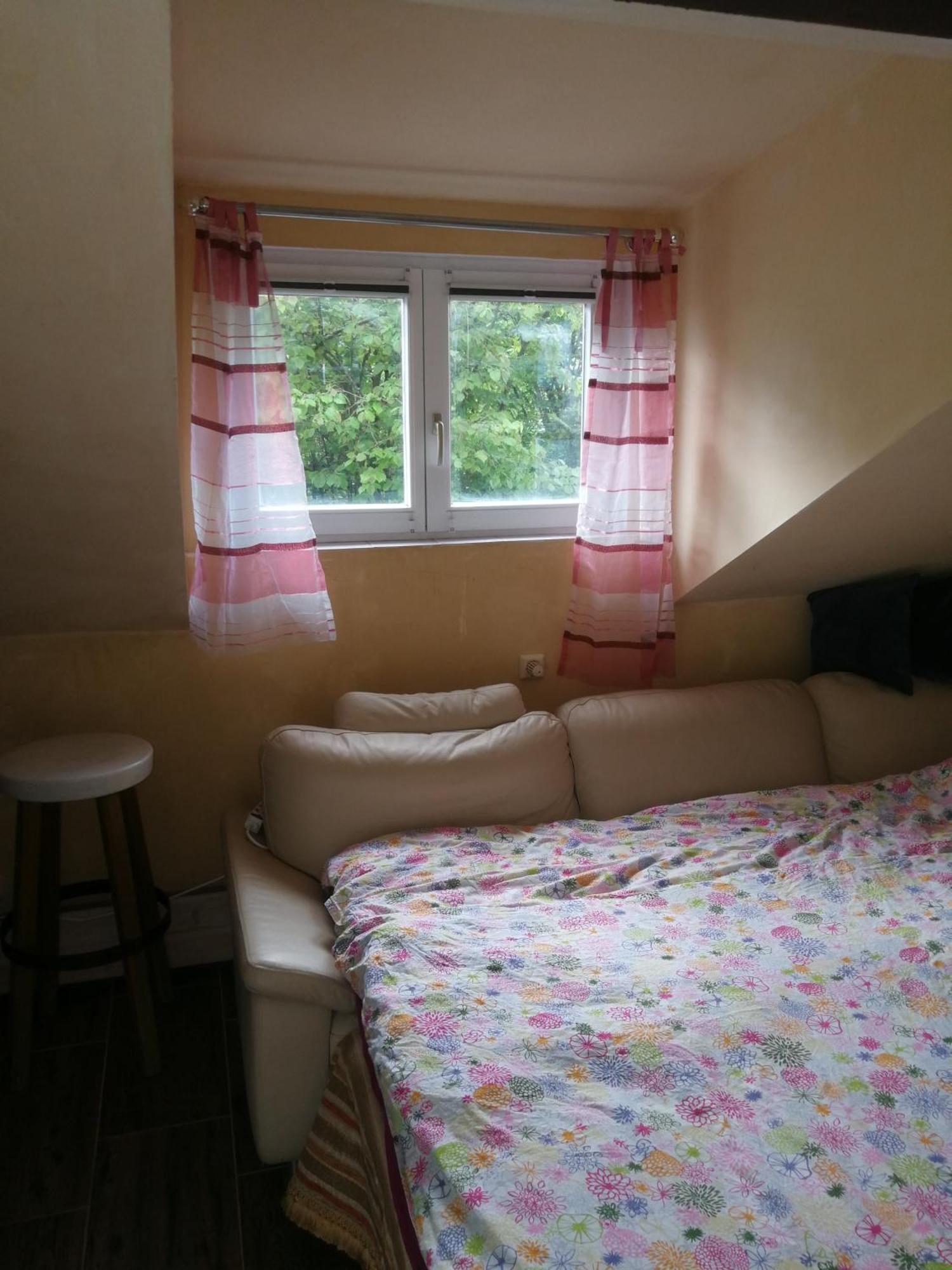 Wohlfuehloase - Zimmer, Appartment - Im Herzen Starnbergs Chambre photo
